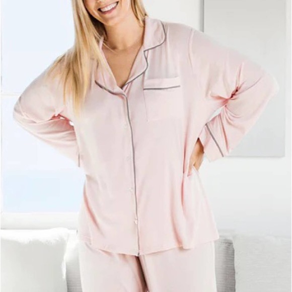 Barefoot Dreams Other - Barefoot Dreams Luxe Milk Jersey Pink Piped Pajama Long Sleeve Shirt